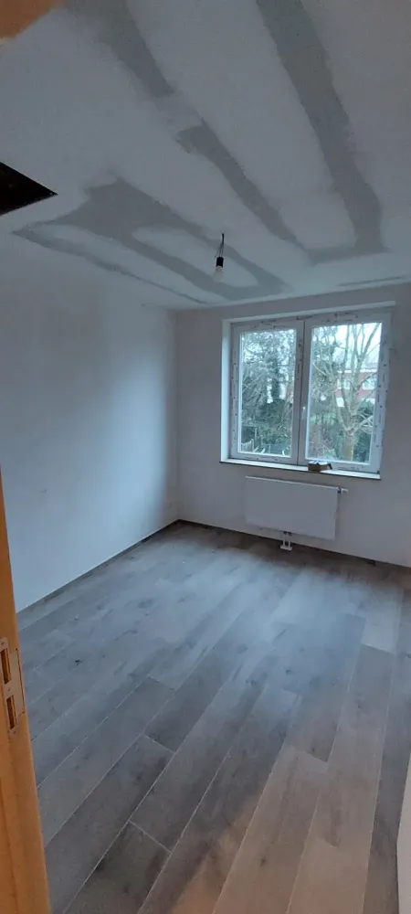 Pose de parquet près de Seraing